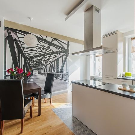 Chmielna 73 P&O Serviced Apartments Warszawa Eksteriør bilde