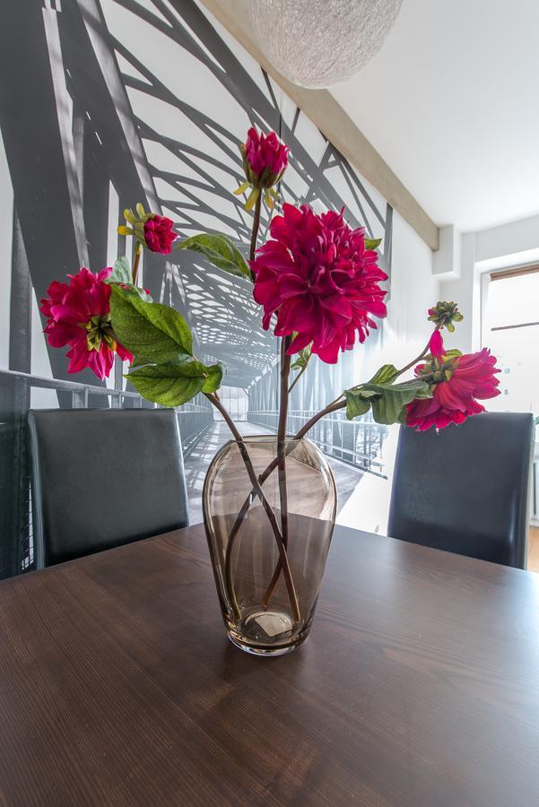 Chmielna 73 P&O Serviced Apartments Warszawa Eksteriør bilde